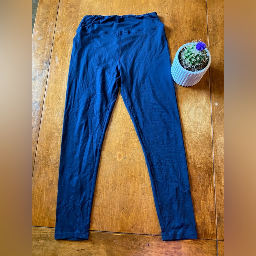 Women’s Plus Size Leggings Bundle (6 Pair) – Black, Navy, Gray, Green - Picture 2 of 7